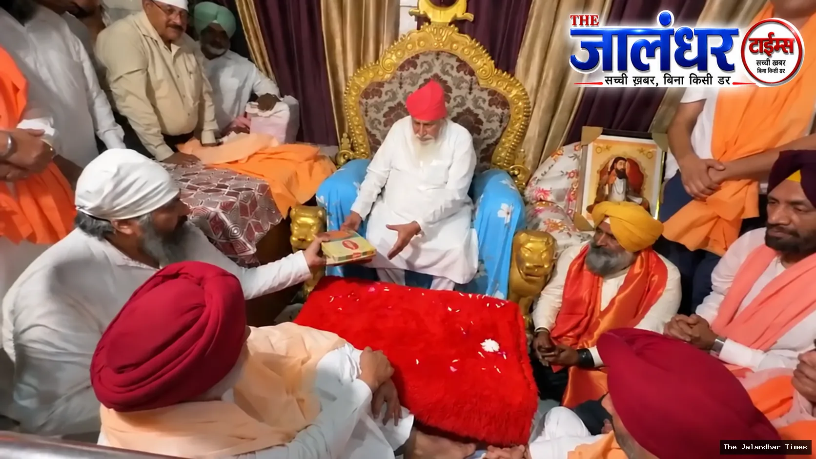 Punjab Congress Chief Pargat Singh Pays Obeisance at Dera Sachkhand Ballan, Meets Sant Niranjan Dass Ji