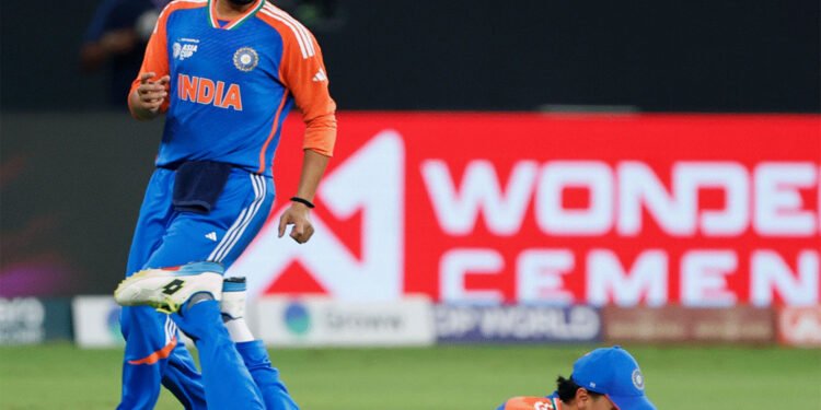 Asia Cup 2025: भारत की कमजोर फील्डिंग के कारण. पाकिस्तान ने सुपर फोर मुकाबले में बनाया 171/5 का विशाल स्कोर