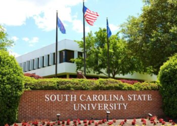 2-killed-in-shooting-at-south-carolina-state-university-campus-in-the-us/