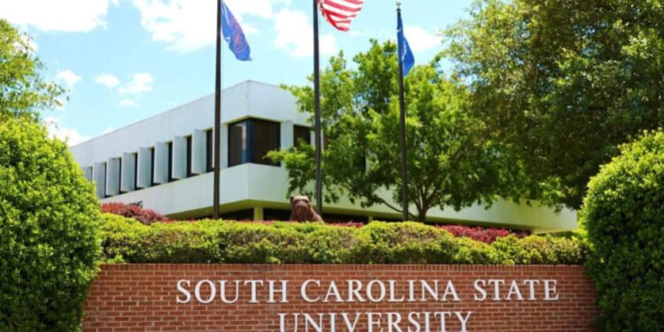 2-killed-in-shooting-at-south-carolina-state-university-campus-in-the-us/