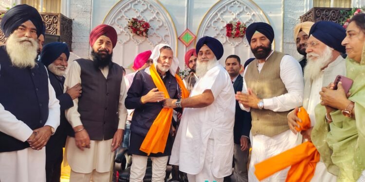 Arvind Khanna joins Shiromani Akali Dal with Sukhbir Singh Badal in Sangrur