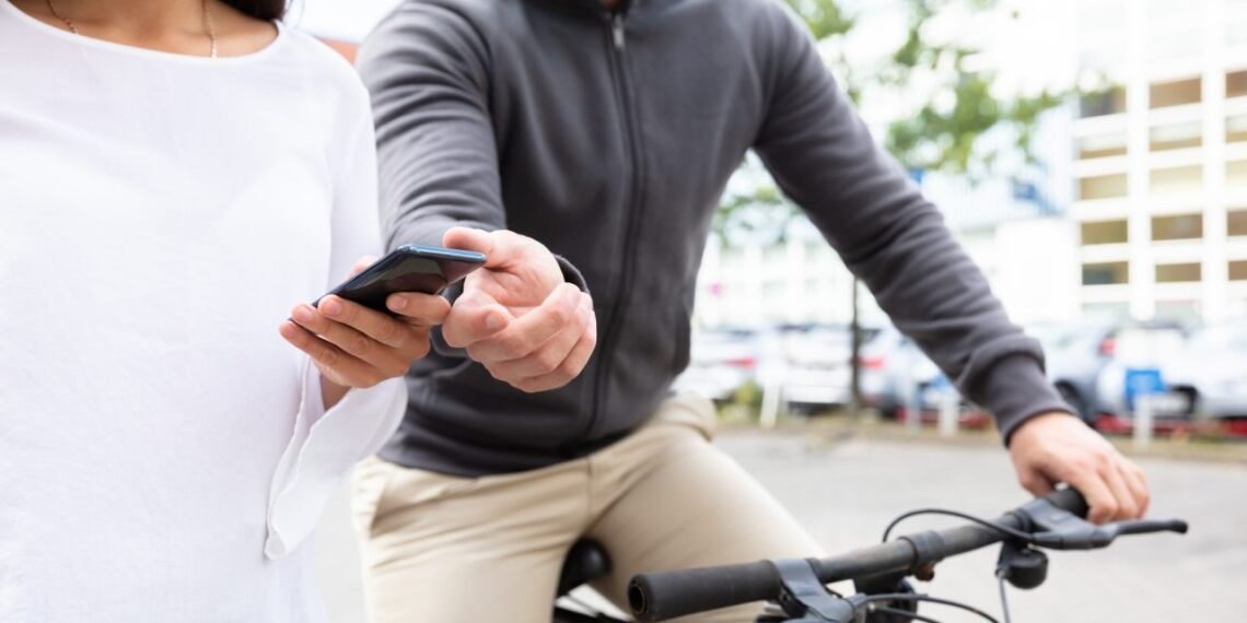 जालंधर आबादपुरा में दिनदहाड़े युवतियों से पर्स स्नैचिंग की वारदात