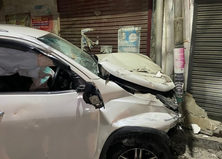 Jalandhar road accident Fortuner hits e-rickshaw grandmother and granddaughter died